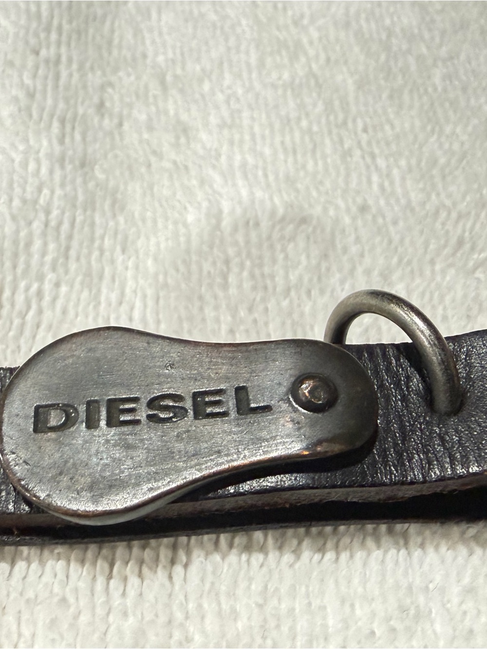 Diesel Black Leather Key/Belt Strap with Branded Gunmetal Hardware. + A GIFT 🎁 - Picture 3 of 4